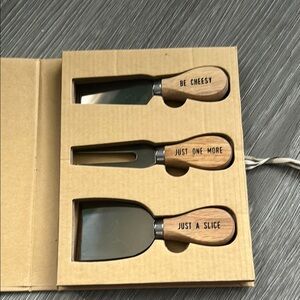 Two’s Company Wood Handle Cheese 3 Knife Set